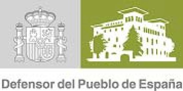 La Defensora del Pueblo pide la revisión del sistema de afiliación, alta y cotización de los cuidadores de personas dependientes en el entorno familiar para evitar que queden fuera del Sistema de la Seguridad Social