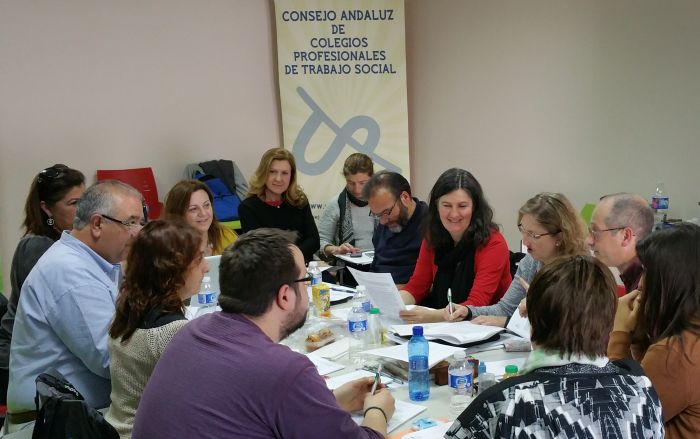 El Consejo Andaluz de Trabajo Social defiende el carácter público del Sistema de Servicios Sociales.