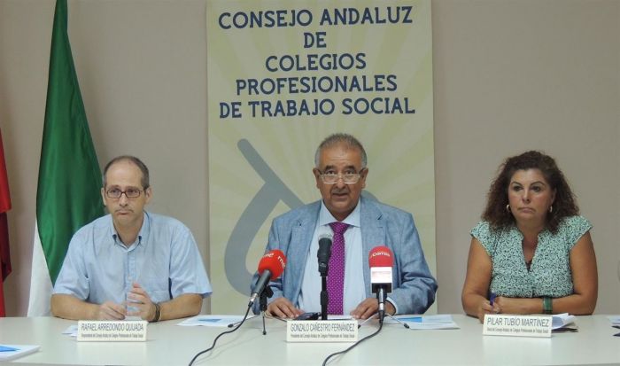 EL CONSEJO ANDALUZ DE TRABAJO SOCIAL INICIA UNA CAMPAÑA PARA URGIR A LAS FUERZAS POLÍTICAS A GARANTIZAR EL SISTEMA PÚBLICO DE SERVICIOS SOCIALES EN ANDALUCÍA