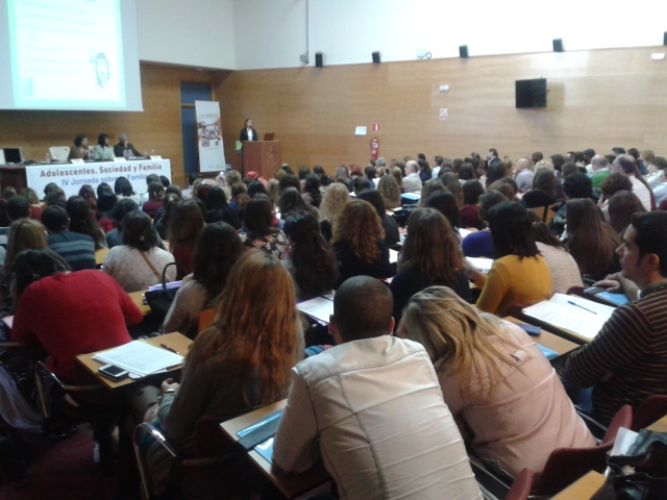 Repetición de la Jornada "Adolescentes, Sociedad y Familia"