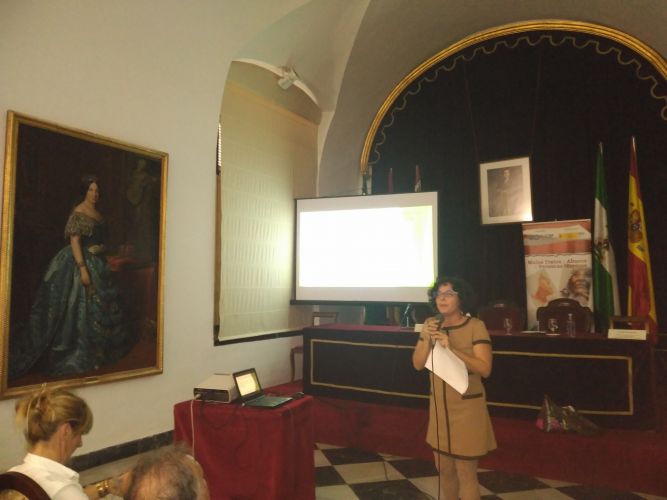 Participación de la colegiada Esperanza González Lara en el XXXV Seminario de Malos tratos a mayores