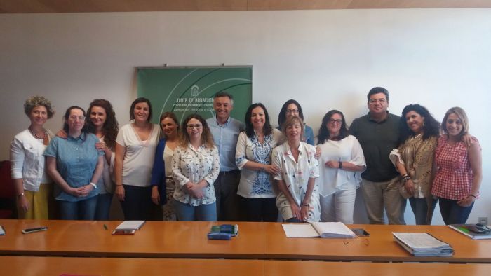 Fomento y el Colegio Profesional de Trabajo Social de Cádiz establecen líneas de colaboración en materia de intervención en vivienda