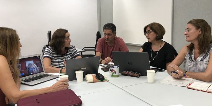 Els tres hospitals de referència de Castelló compten només amb cinc treballadores socials per a atendre mil pacients