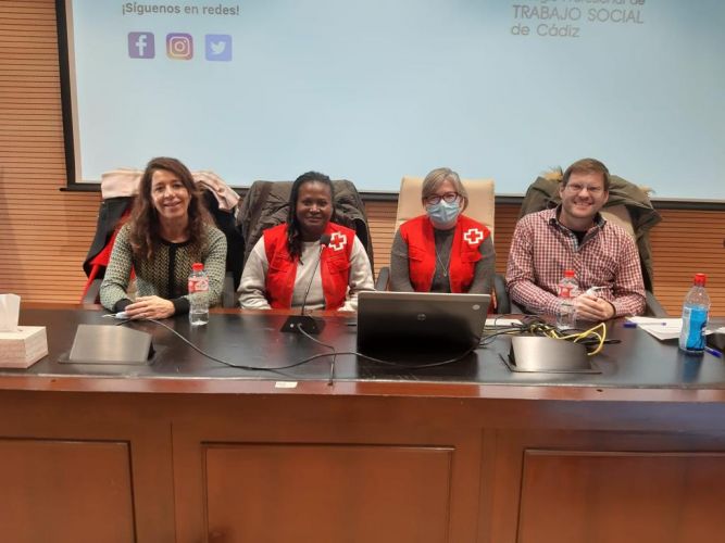 Participamos en las Jornadas "Retos y desafíos en la profesión del Trabajo Social" de la Universidad de Cádiz