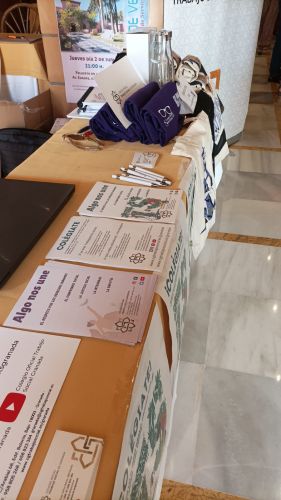 El Colegio ofrece un punto de información sobre la colegiación y sus servicios en la Escuela de Verano de Diputación de Granada