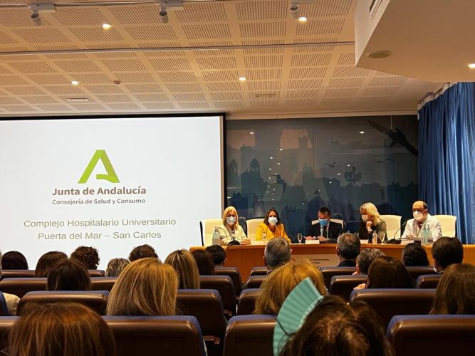 Acudimos a la charla informativa sobre el nuevo hospital de Cádiz capital.