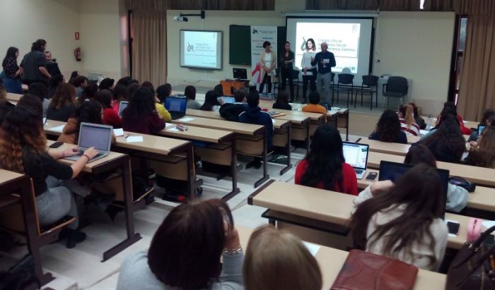 NUESTRO COLEGIO. Excelente acogida entre los alumnos de TS de la USAL de ‘Descubre Tu Colegio’