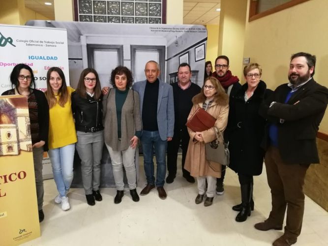 NUESTRO COLEGIO. Inaugurada la exposición sobre la pionera del Trabajo Social, Mary Richmond en el FES