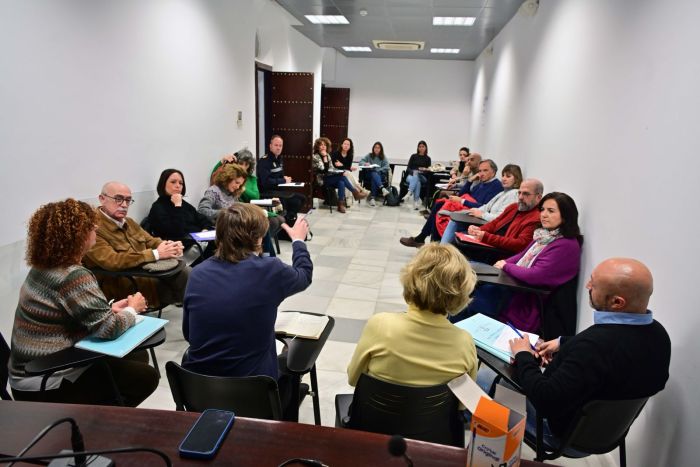 Asistimos a la Mesa de Personas sin Hogar convocada por el Ayuntamiento de Cádiz