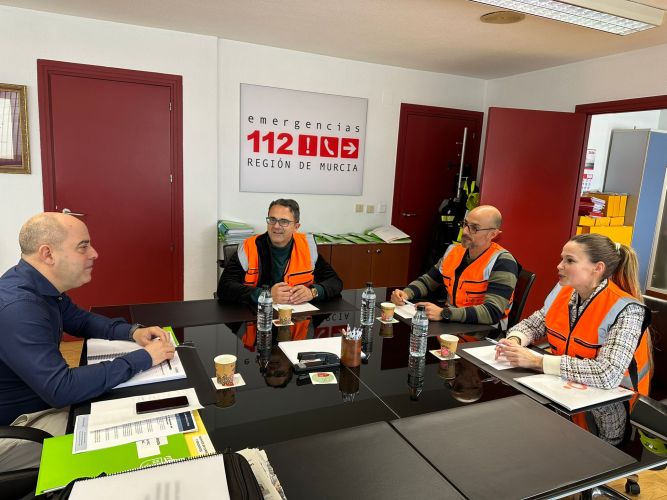 El Colegio se reune con la Dirección General de Seguridad y Emergencias para trabajar en la firma de un convenio de colaboración
