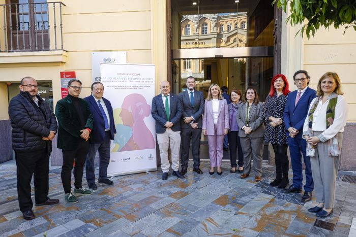 El Colegio firma el "Compromiso Interdisciplinar por la Salud Mental de los Mayores de la Región de Murcia"