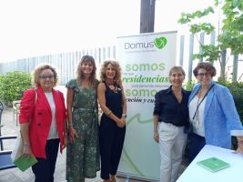 El Colegio Profesional de Trabajo Social de Cádiz asiste a los Premios DomusVi: Ser mayor tiene premio.