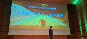 El Colegio Profesional de Trabajo Social de Cádiz asiste al estreno del documental “La Sociedad de la Soledad” de la Fundación Vivofácil